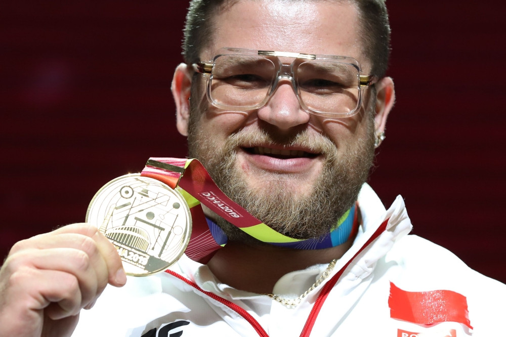 Pawel Fajdek dalam kejuaraan atletik dunia di Doha tahun 2019